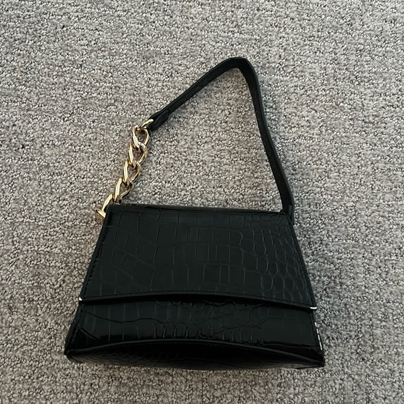 Forever 21- Black Mini Bag - Picture 1 of 2